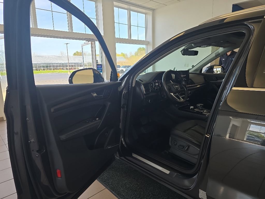Used 2021 Audi Q5 2.0T Premium Plus AWD/4WD image 12