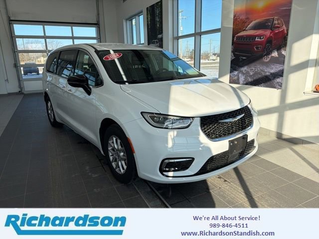 Used 2024 Chrysler Pacifica Touring-L