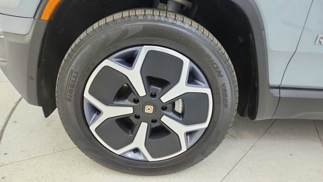 Used 2024 Rivian R1T Adventure image 61