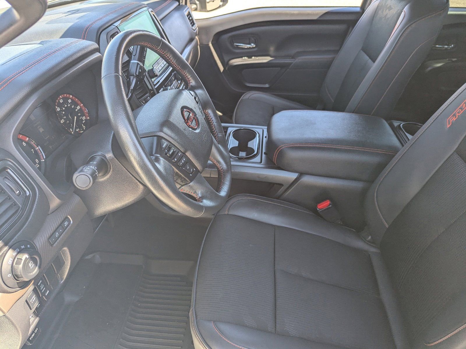 Certified 2024 Nissan Titan PRO-4X AWD/4WD image 19
