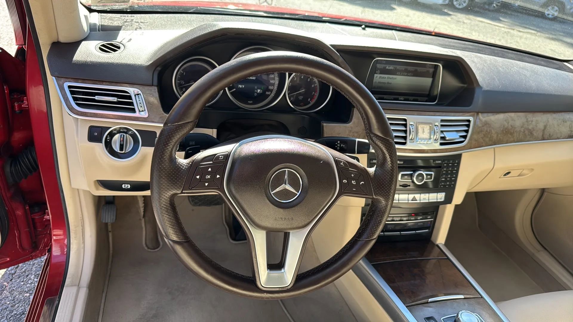 Used 2015 Mercedes-Benz E 350 4MATIC Sedan image 9