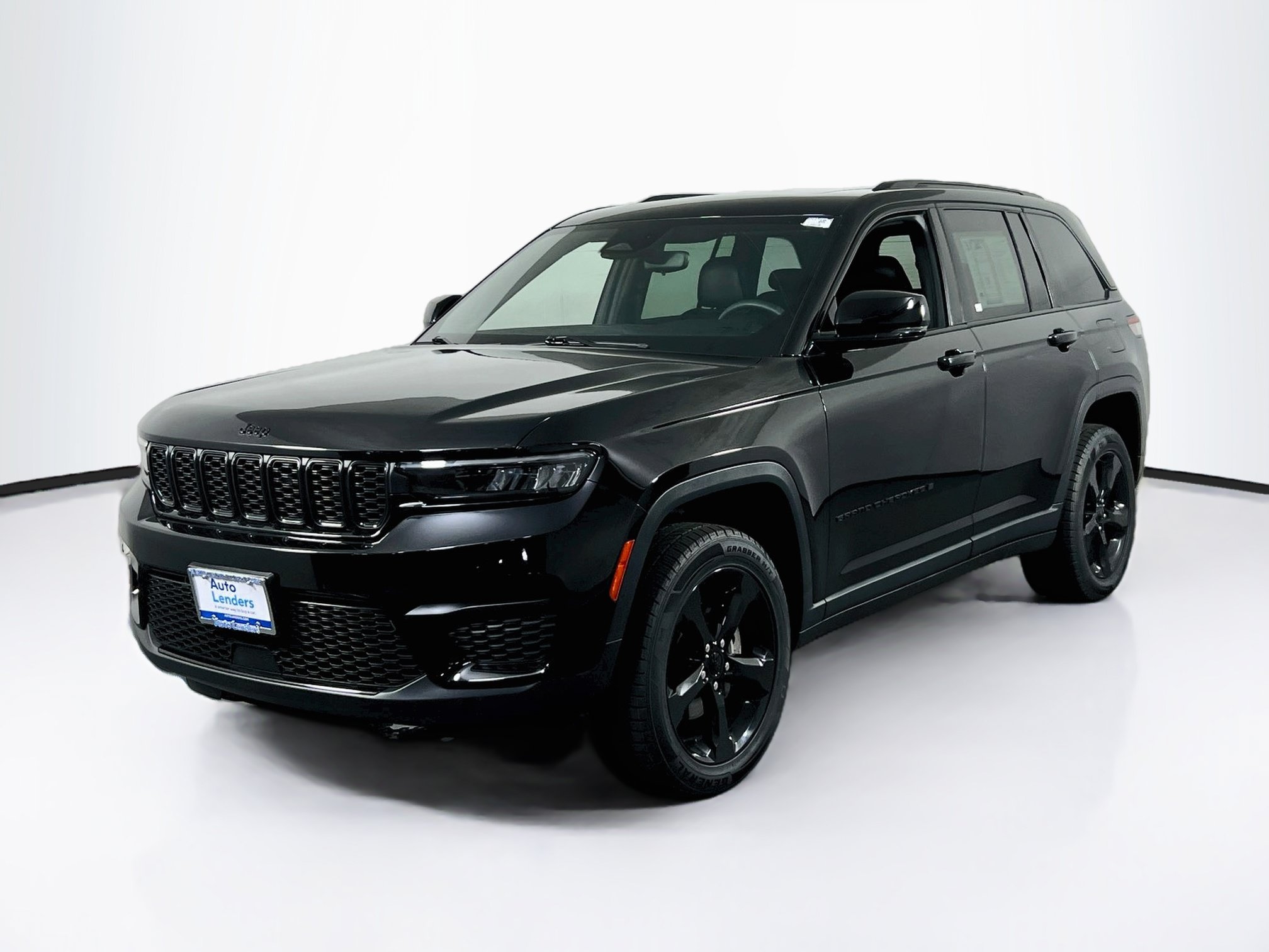 Used 2023 Jeep Grand Cherokee Altitude