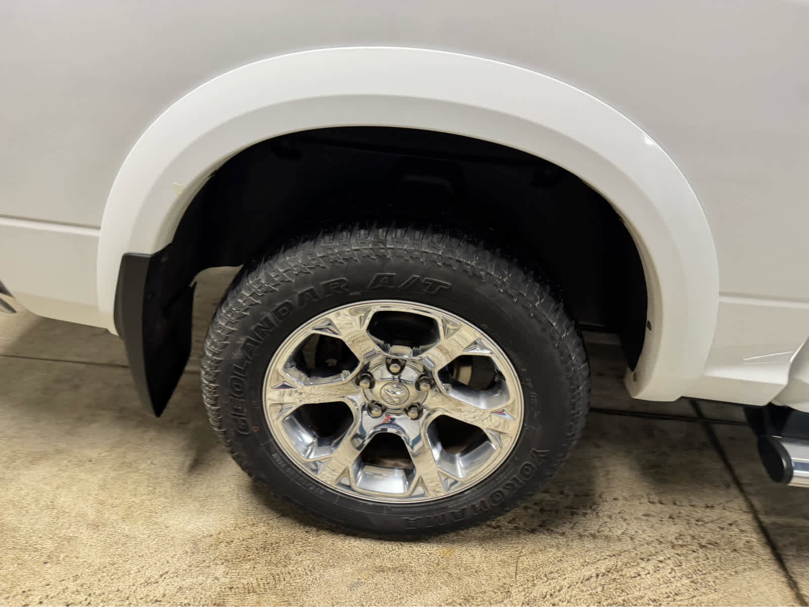 Used 2017 RAM 1500 Laramie w/ Convenience Group image 8