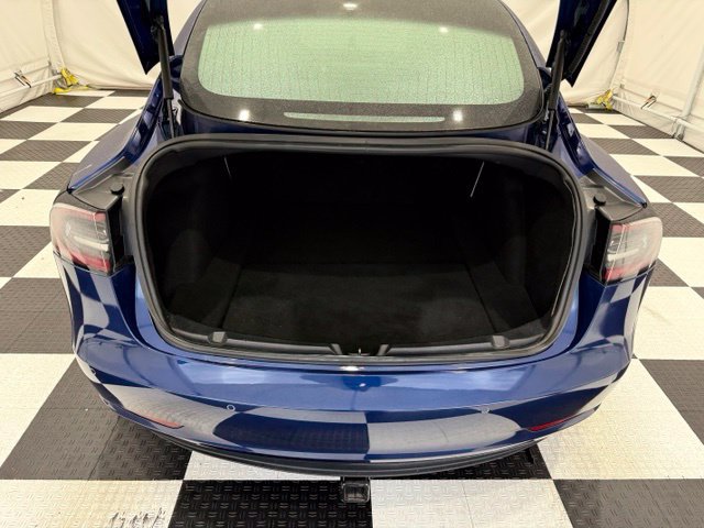Used 2018 Tesla Model 3 Long Range AWD/4WD image 4