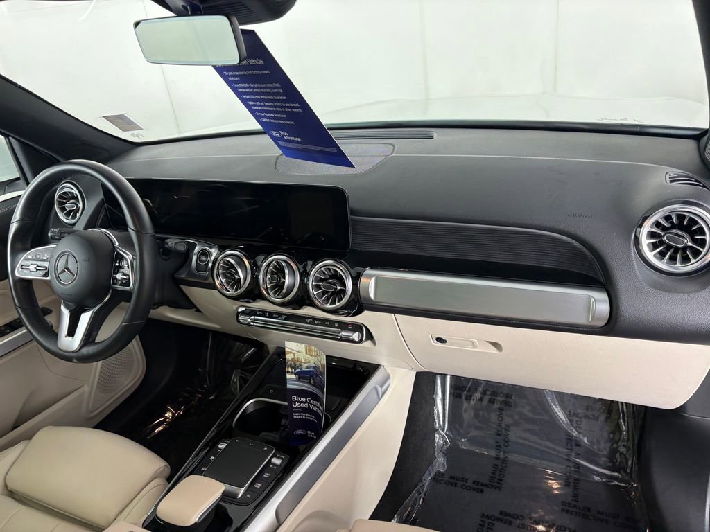 Used 2023 Mercedes-Benz EQB 300 4MATIC image 39
