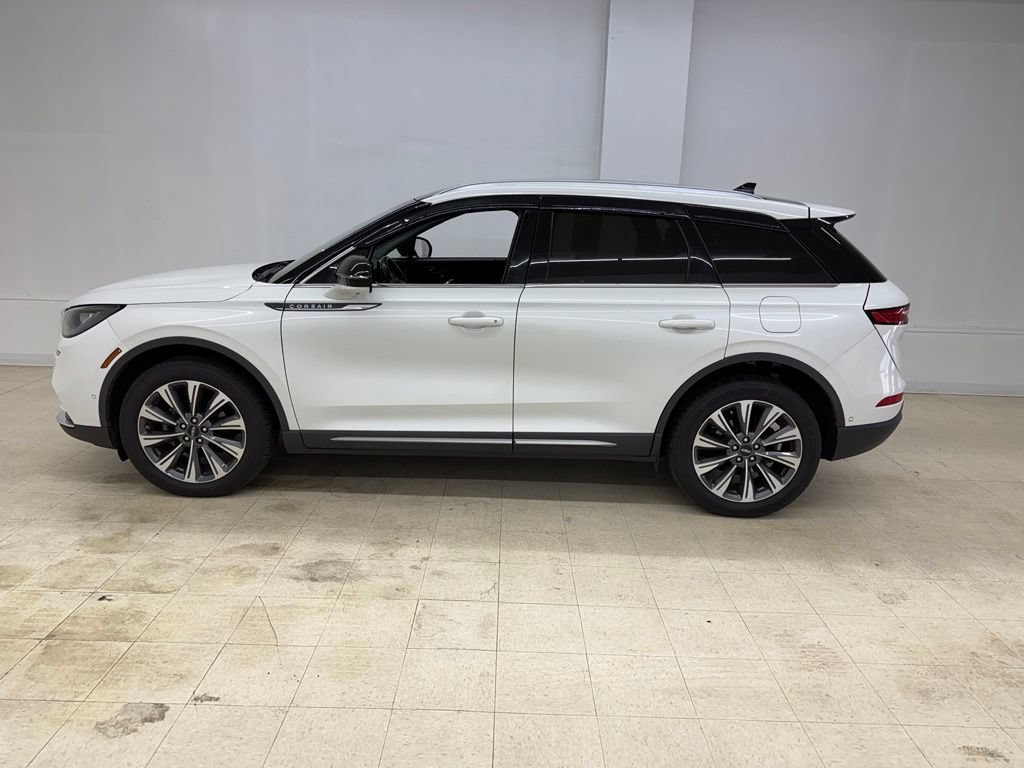 Used 2021 Lincoln Corsair Reserve w/ Equipment Group 201A AWD/4WD image 2