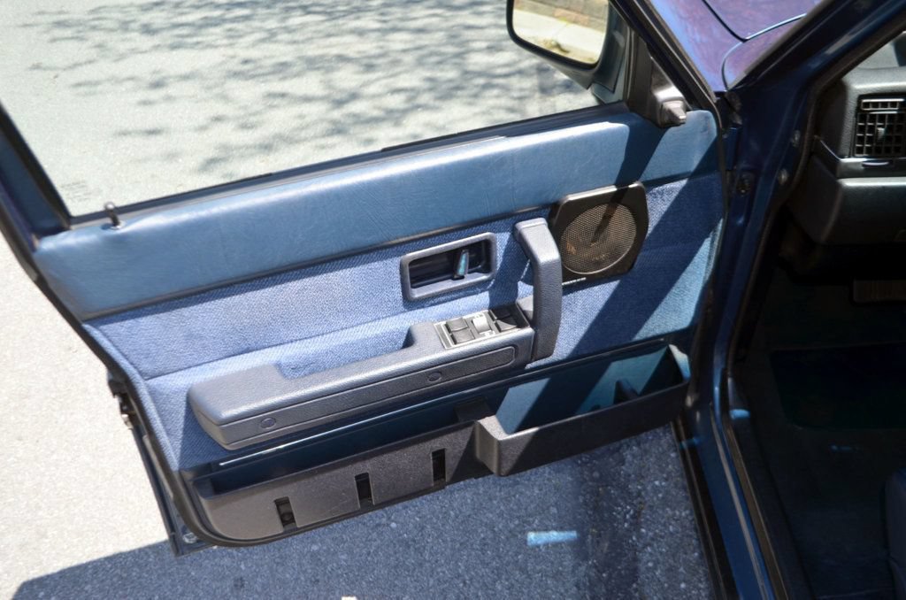 Used 1992 Volvo 240 Wagon RWD image 17