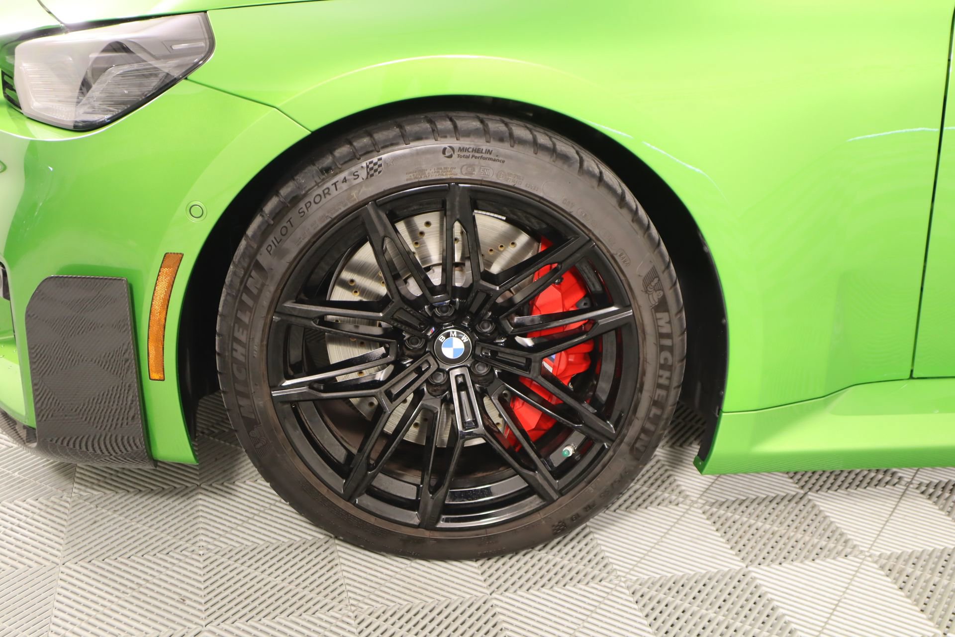 Used 2025 BMW M2 w/ Lighting Package image 17