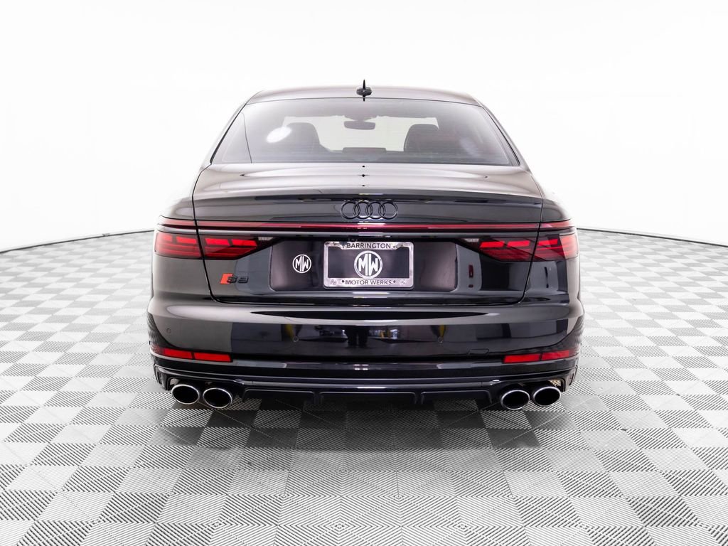 Used 2022 Audi S8 image 5