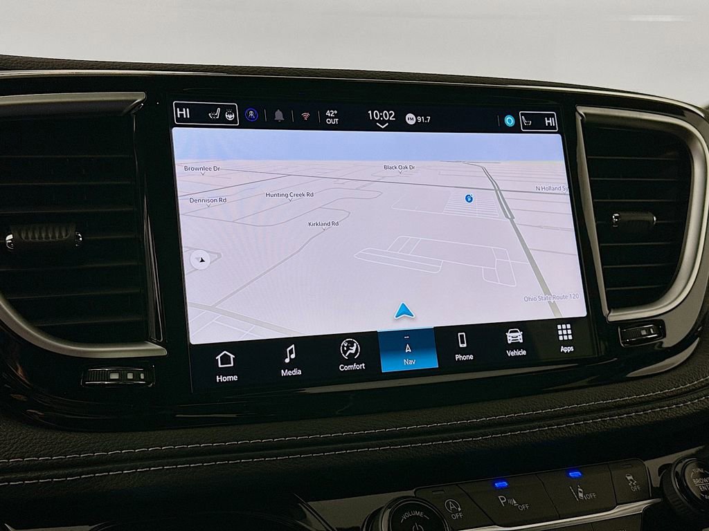 New 2026 Chrysler Pacifica Limited w/ Uconnect Theater Family Group image 16