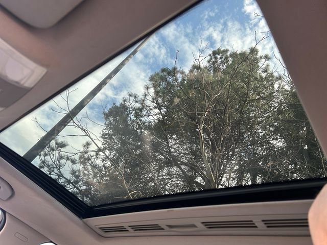 Used 2010 Mercedes-Benz C 300 4MATIC Sedan image 19