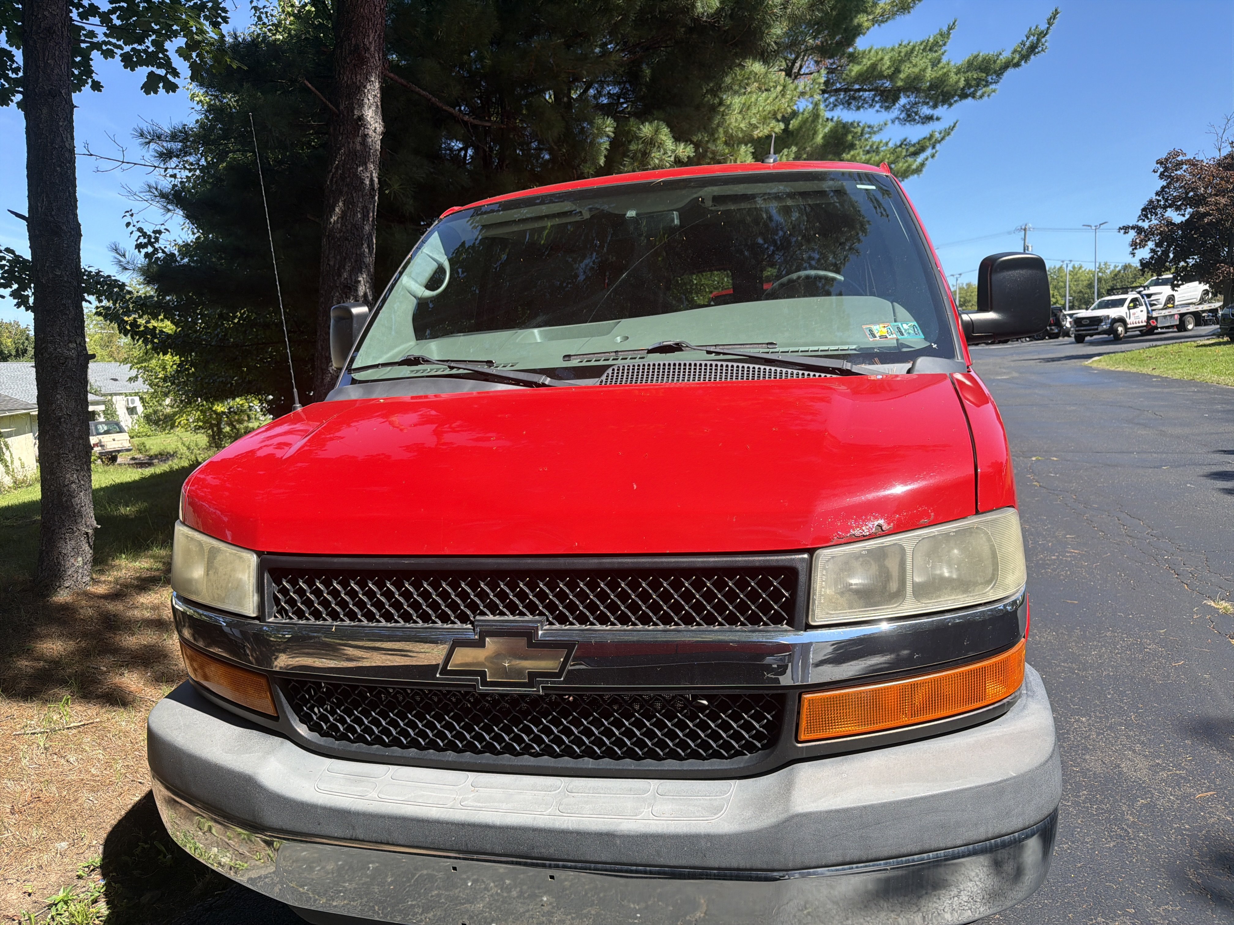 Used 2013 Chevrolet Express 2500 LT w/ LT Preferred Equipment Group RWD image 2