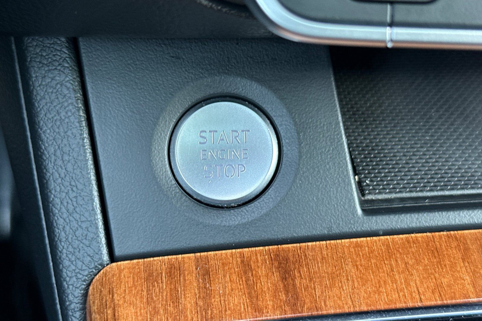 Used 2023 Audi Q5 2.0T Premium w/ Convenience Package image 26