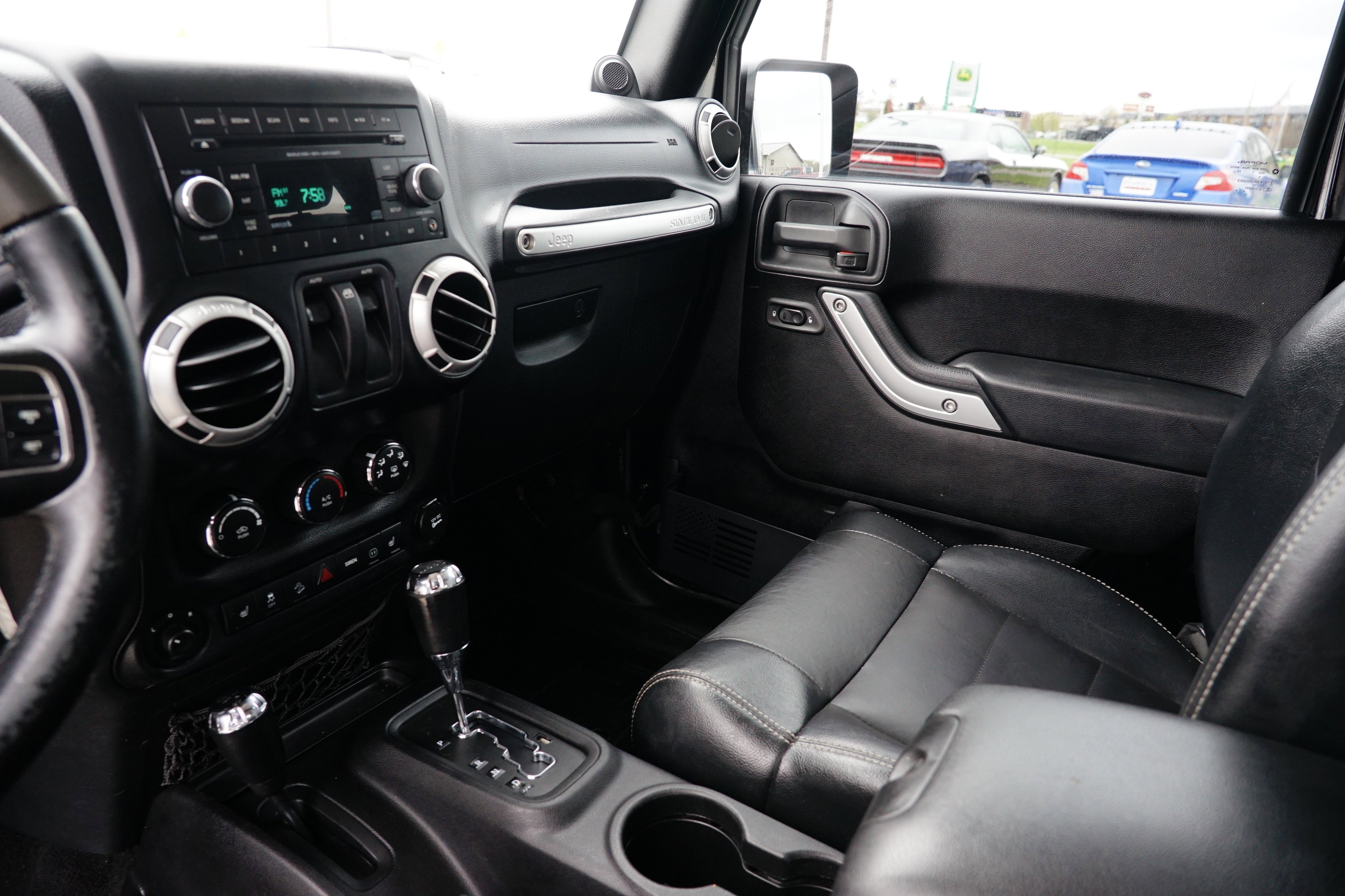 Used 2012 Jeep Wrangler Sahara w/ Dual Top Group AWD/4WD image 20