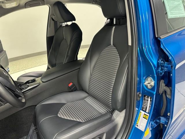 Used 2019 Toyota Camry SE w/ Carpet Mat Package FWD image 13