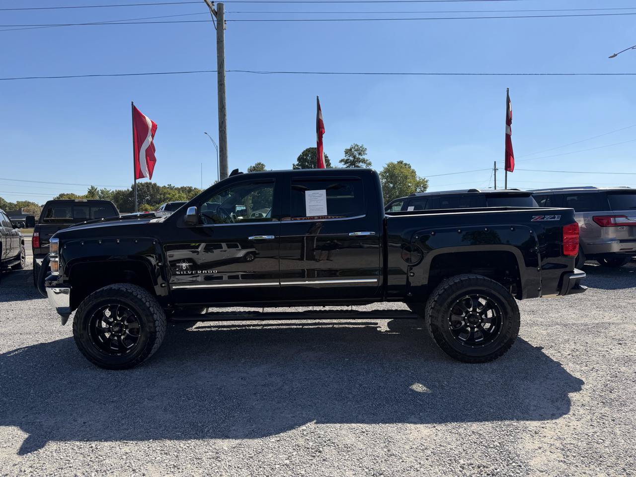 Used 2015 Chevrolet Silverado 1500 LTZ Z71 w/ LTZ Plus Package AWD/4WD image 19