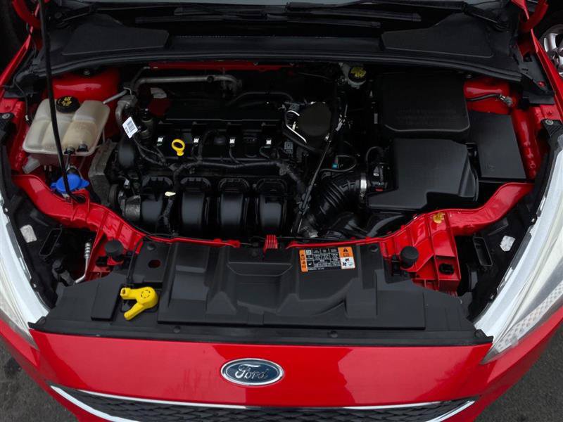 Used 2015 Ford Focus SE FWD image 27