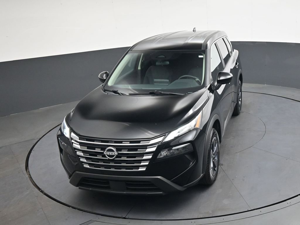 Used 2025 Nissan Rogue SV image 35