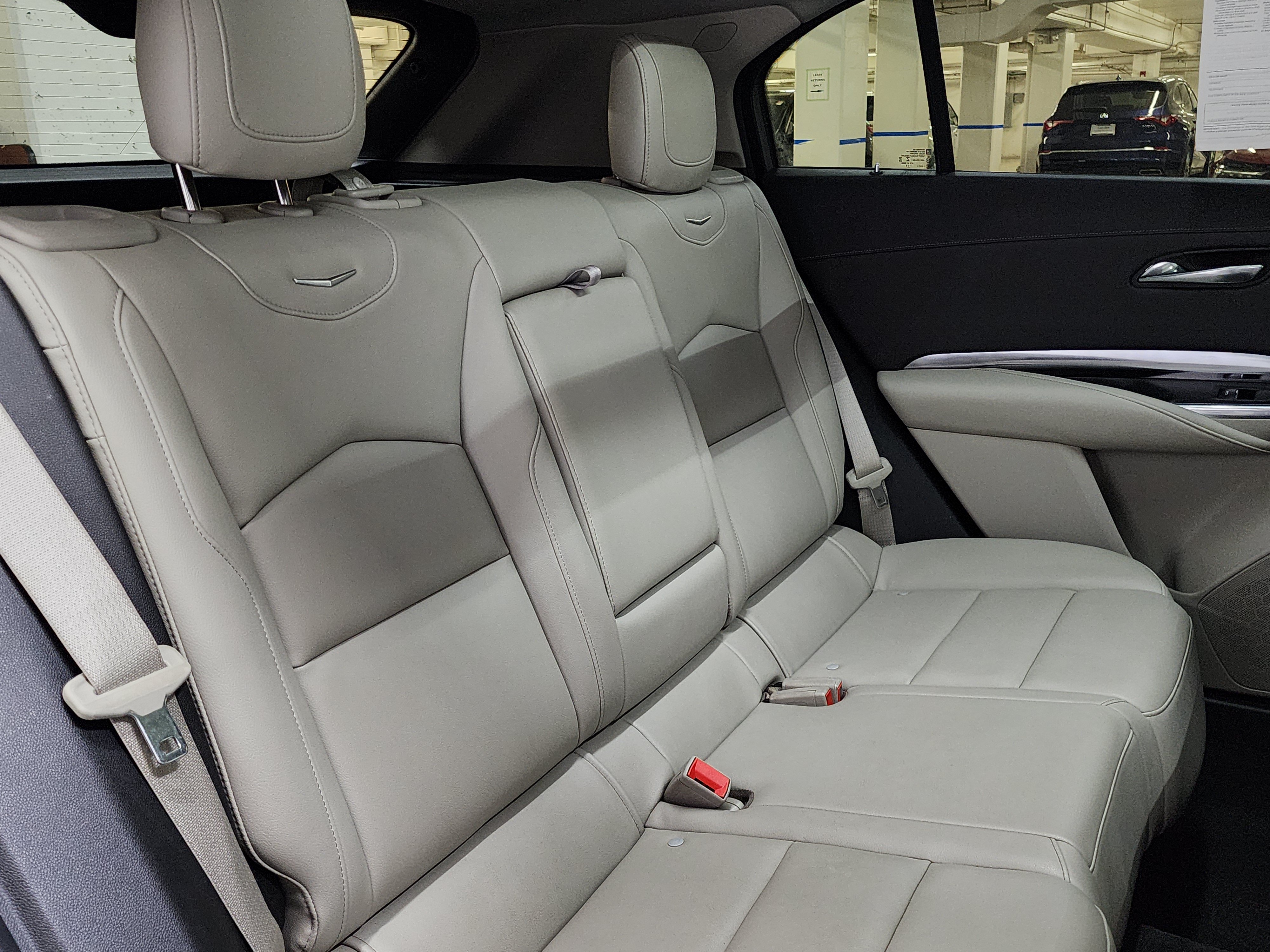 Used 2019 Cadillac XT4 Luxury AWD/4WD image 21