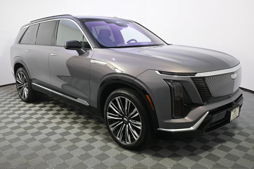 New 2026 Cadillac Vistiq Premium Luxury w/ LPO, Floor Liner Package AWD/4WD image 8
