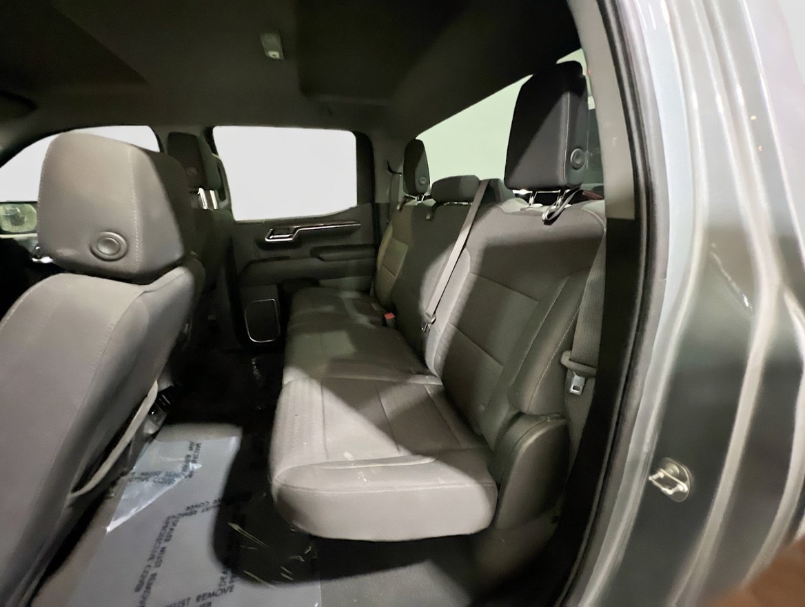 Used 2023 Chevrolet Silverado 1500 LT w/ Protection Package AWD/4WD image 18