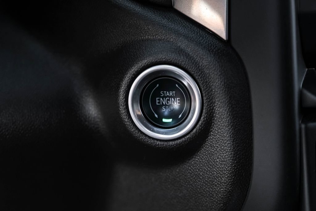 Used 2021 Chevrolet Silverado 1500 RST image 19