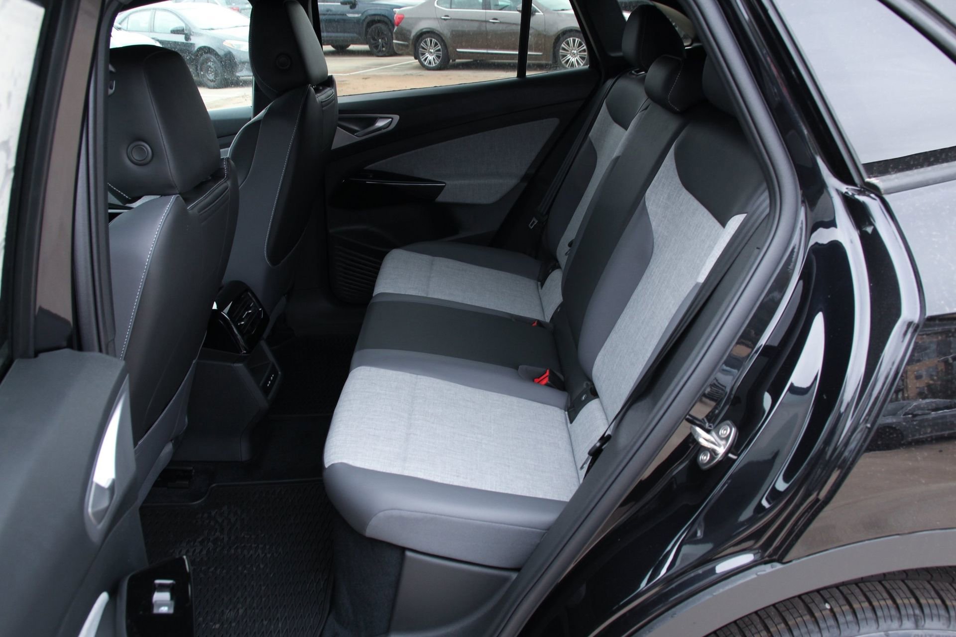 New 2025 Volkswagen ID.4 Pro AWD/4WD image 27