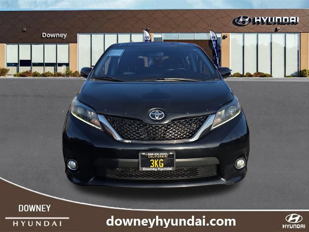 Used 2016 Toyota Sienna SE Premium FWD image 8