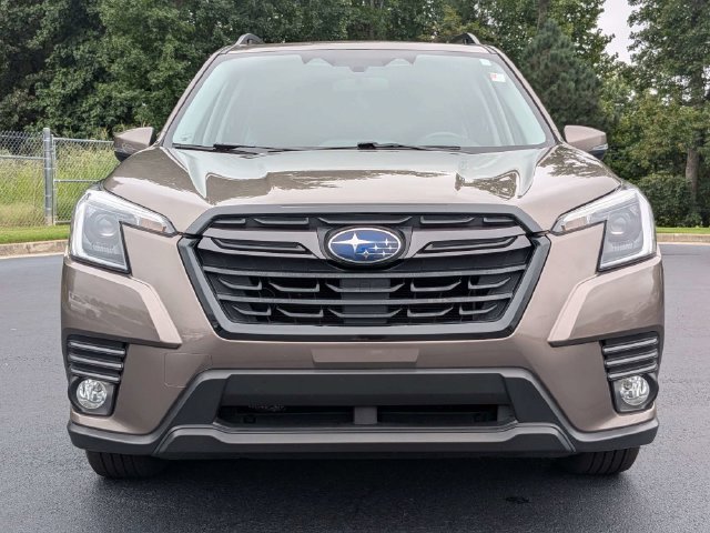 Used 2022 Subaru Forester Limited AWD/4WD image 11