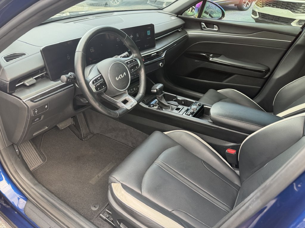 Used 2025 Kia K5 GT-Line w/ GT-Line Premium Package FWD image 16