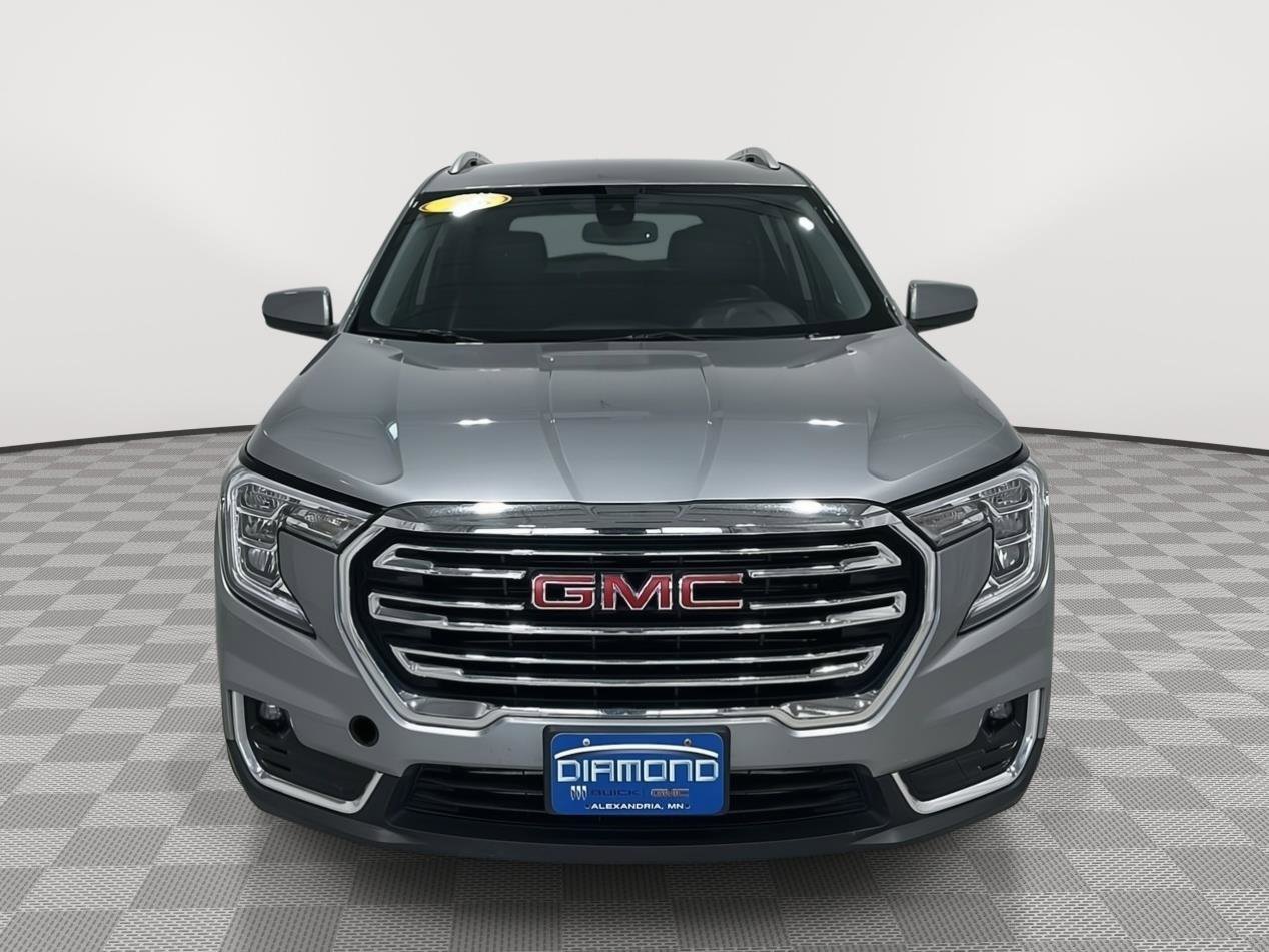Used 2024 GMC Terrain SLT image 8