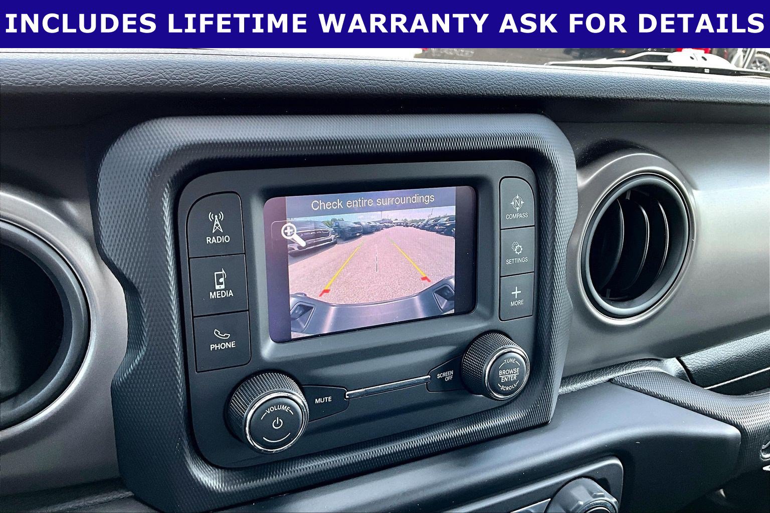 Used 2021 Jeep Gladiator Sport AWD/4WD image 18