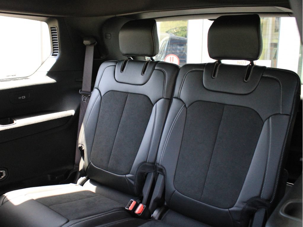 New 2026 Jeep Grand Cherokee L 4WD image 34