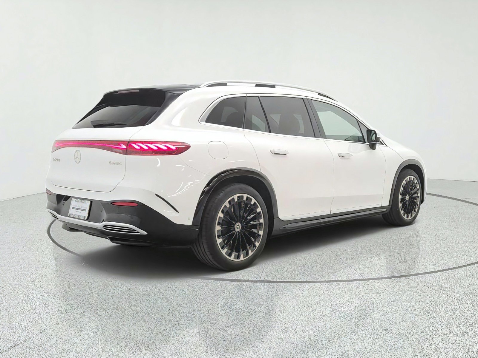 New 2027 Mercedes-Benz EQS 400 4MATIC SUV image 5