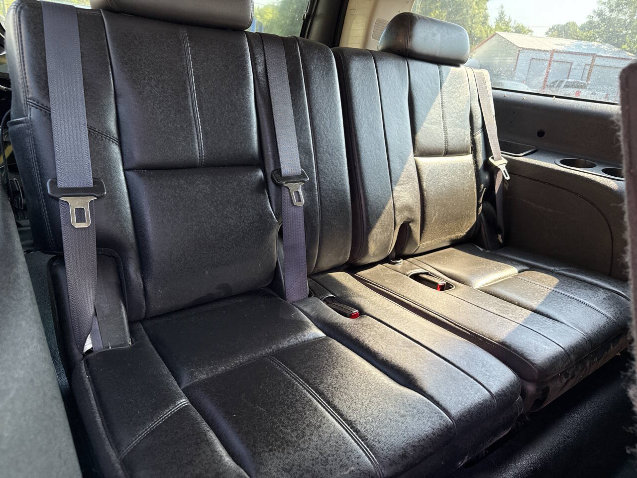 Used 2011 Chevrolet Suburban 2WD image 13