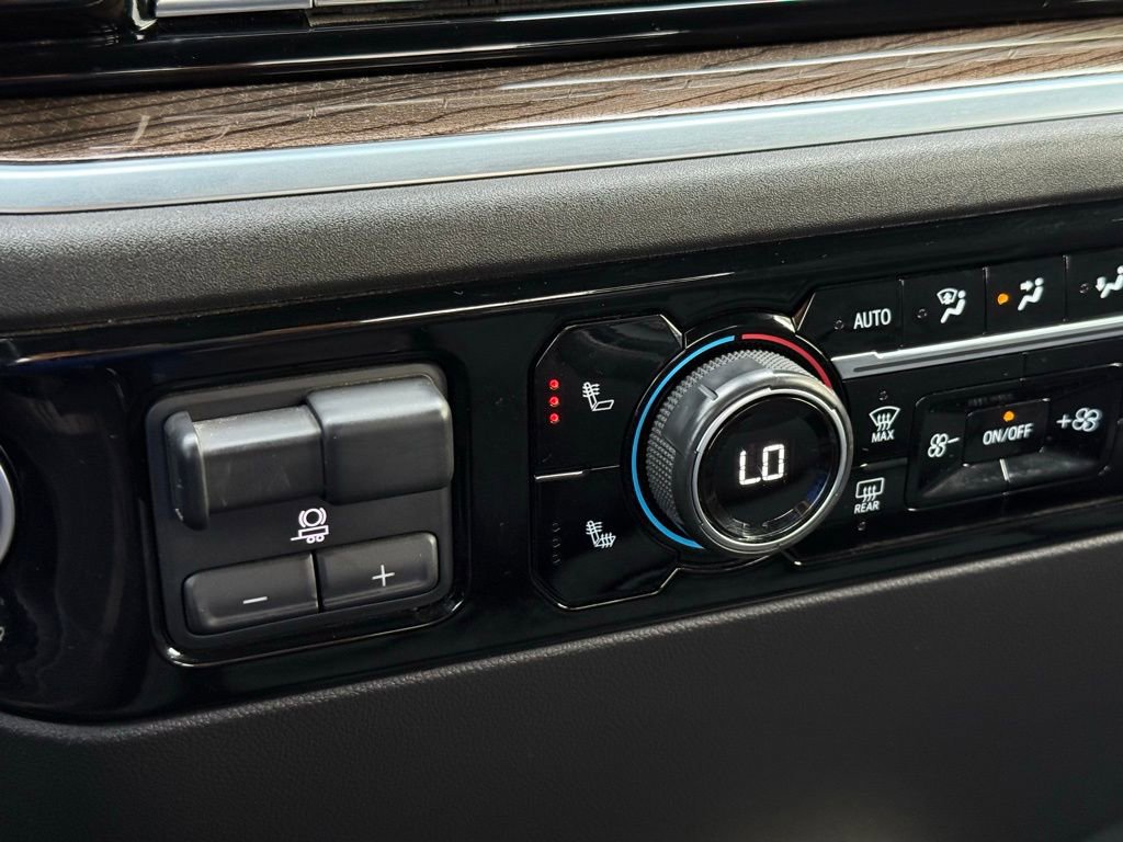 Used 2022 Chevrolet Silverado 1500 RST image 6
