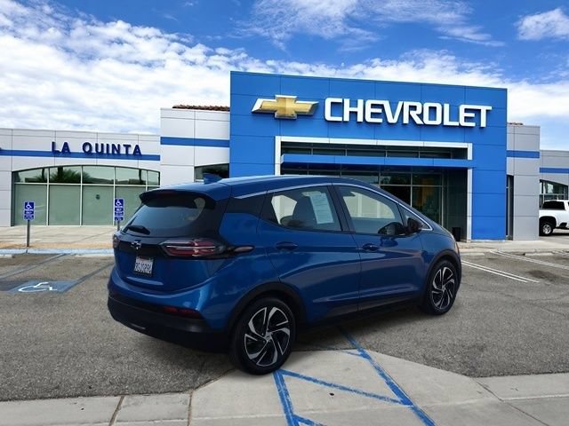 Used 2023 Chevrolet Bolt LT w/ Infotainment Package FWD image 8