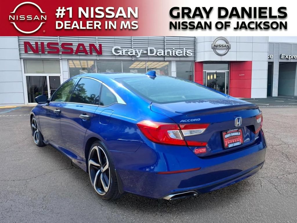 Used 2018 Honda Accord Sport image 5