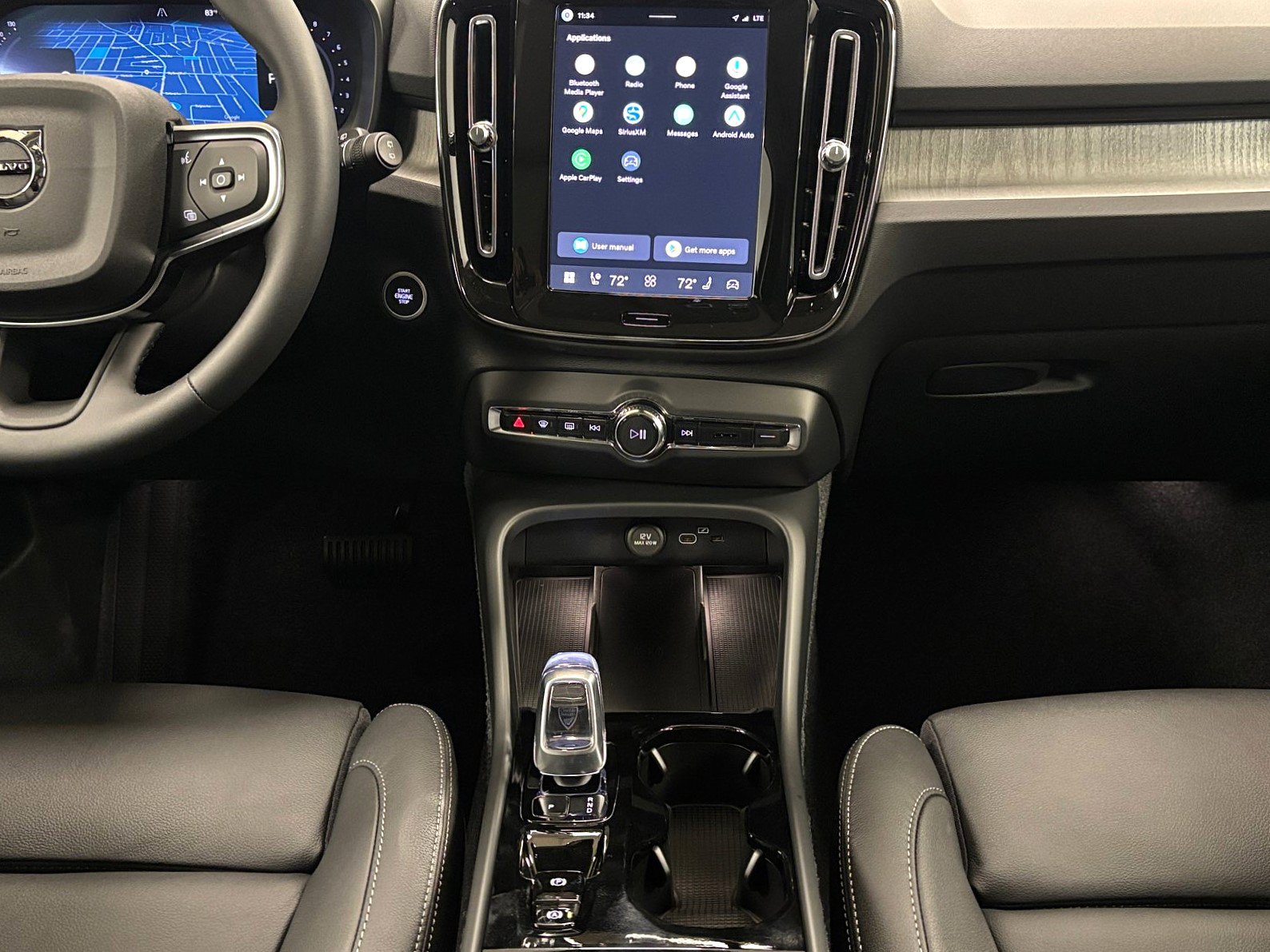 New 2026 Volvo XC40 B5 Plus AWD/4WD image 16