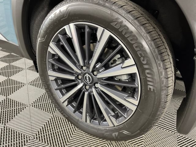New 2026 Nissan Pathfinder Platinum FWD image 14
