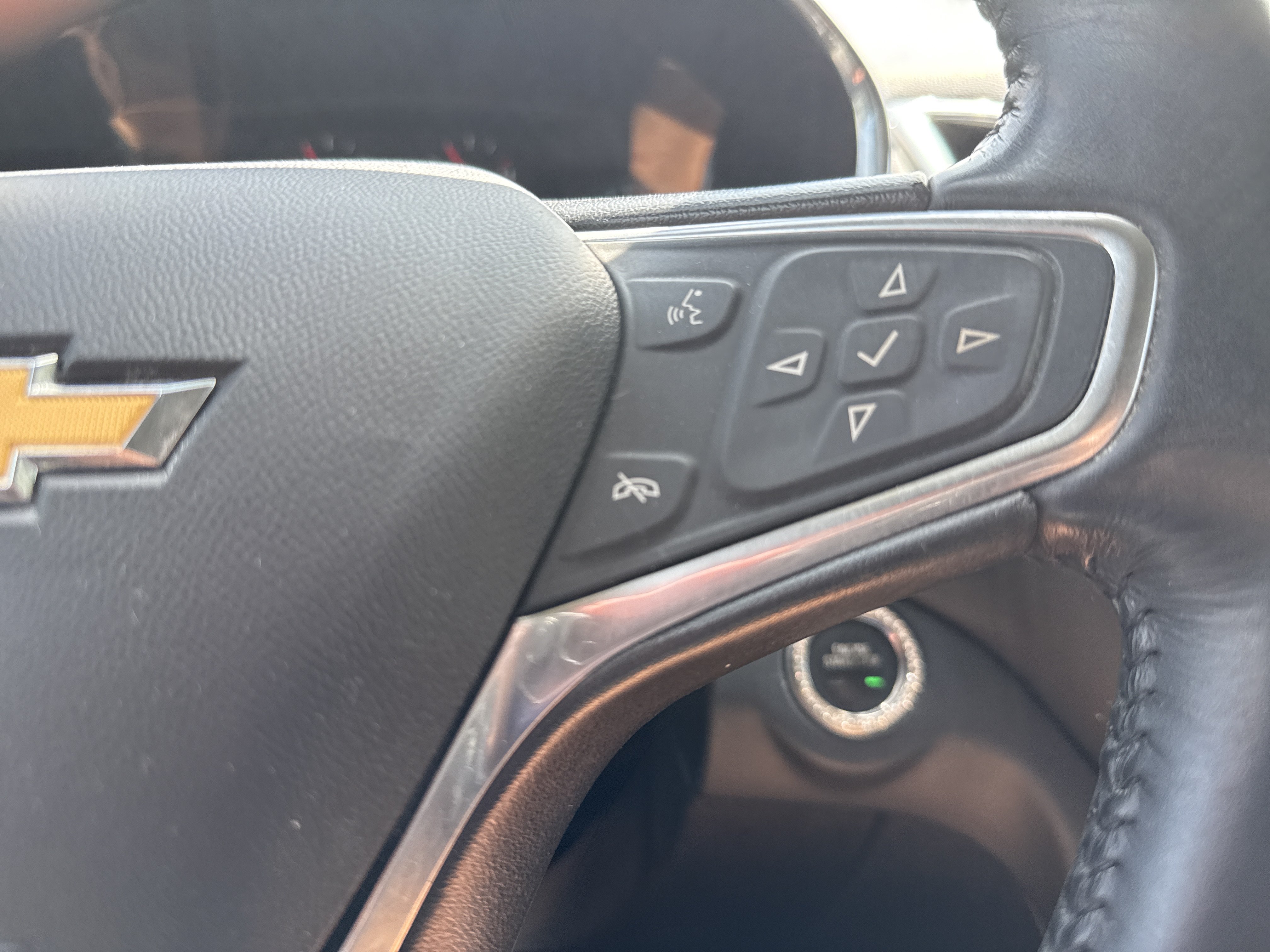 Used 2018 Chevrolet Equinox LT AWD/4WD image 20