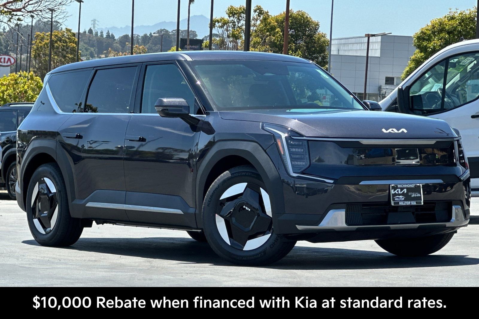 New 2026 Kia EV9 Light RWD image 2