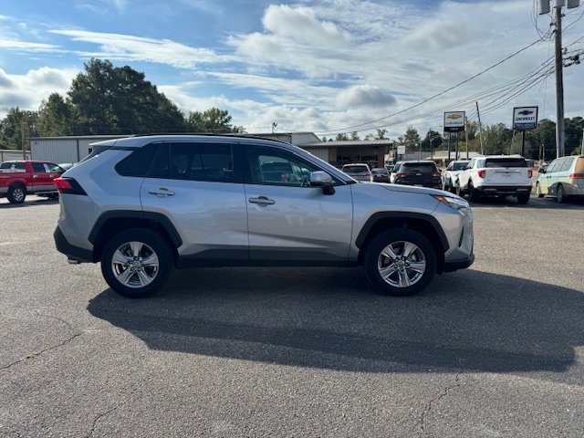 Used 2024 Toyota RAV4 XLE image 5