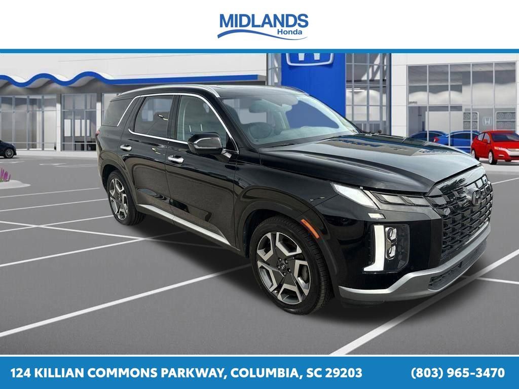 Used 2023 Hyundai Palisade SEL w/ Premium Package FWD image 1