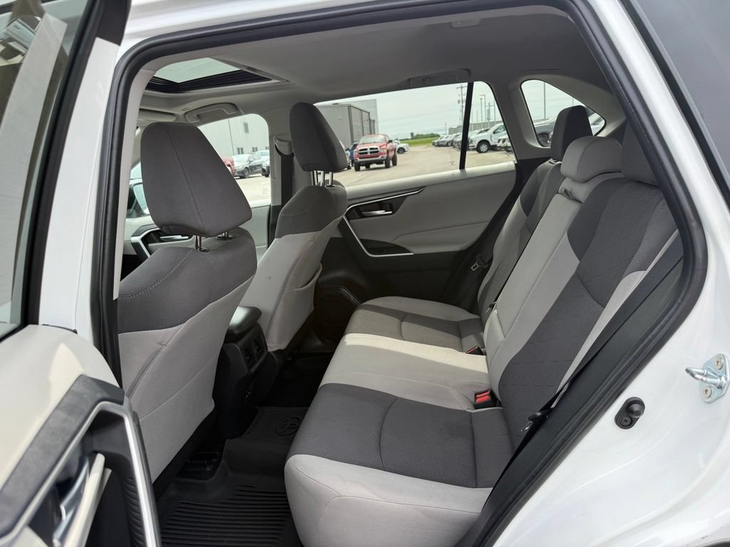 Used 2025 Toyota RAV4 XLE w/ Convenience Package AWD/4WD image 9