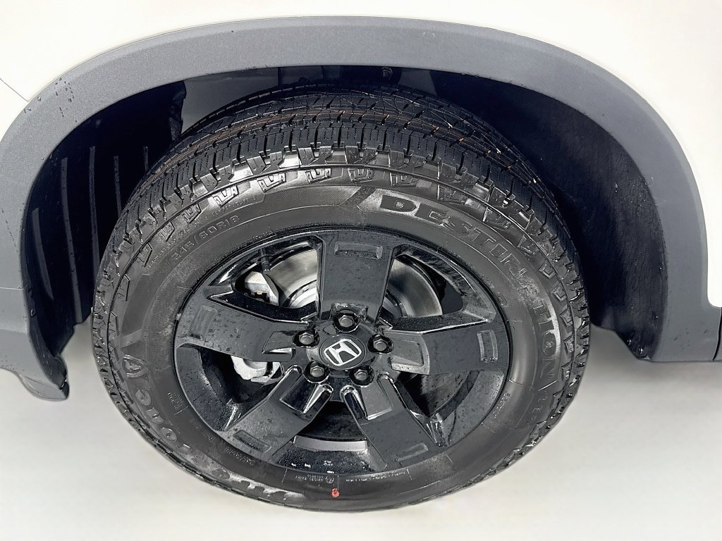 New 2026 Honda Ridgeline Black Edition image 13