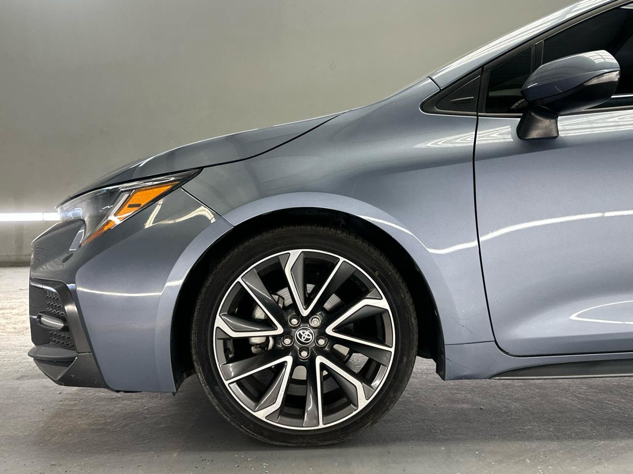 Used 2020 Toyota Corolla SE w/ Carpet Mat Package (TMS) FWD image 5
