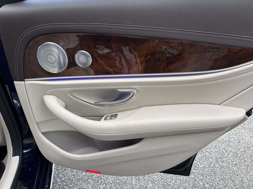 Used 2017 Mercedes-Benz E 300 image 16
