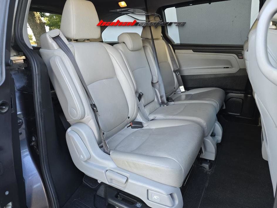Used 2018 Honda Odyssey Touring image 15