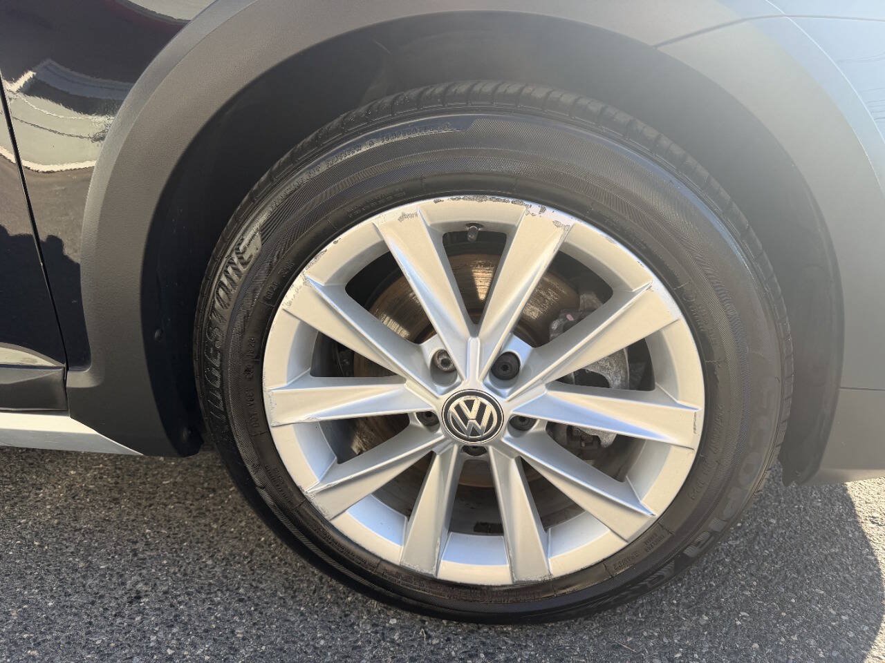 Used 2018 Volkswagen Golf Alltrack SE AWD/4WD image 14